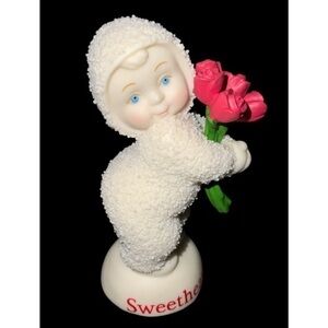 Department 56 Porcelain Love Valentines Snowbabie “Sweetheart” With Red Roses 3”
